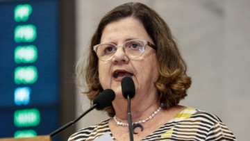 Teresa Leitão defende criação de comissão setorial para acompanhar retorno das aulas presenciais 