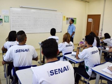 SENAI-PE oferece 400 bolsas de estudo para cursos técnicos na modalidade EaD