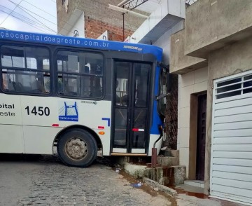 Entenda situação do transporte público de Caruaru após vereador ter pedido intervenção da prefeitura