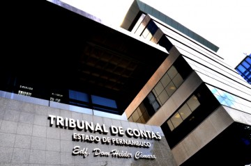 TCE quer apurar denúncia de irregularidades em licitações na Secretaria de Educação do Recife