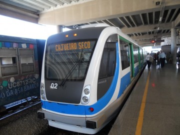 Metrô do Recife volta a apresentar problemas 
