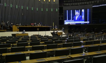 Política Senado aprova, com alterações, a MP do saque do FGTS
