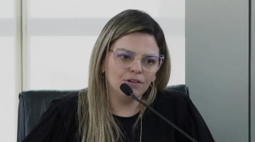 Comissão de Justiça da Alepe aprova Thallyta Figueirôa para cargo de administradora de Fernando de Noronha; pauta segue agora para o plenário da Casa