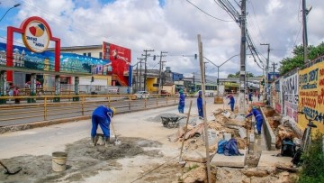 Em Olinda, obras avançam na Avenida Presidente Kennedy