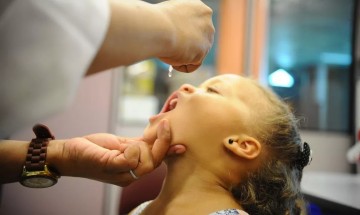 Ministério da Saúde prorroga campanha de vacinação contra poliomielite devido à baixa adesão