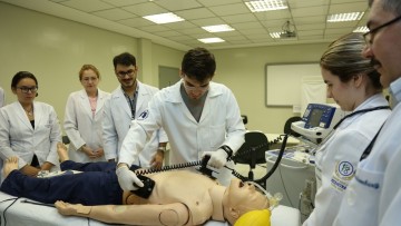 FormaSUS: Pernambuco abre inscrição para 87 bolsas integrais em 8 cursos superiores de saúde