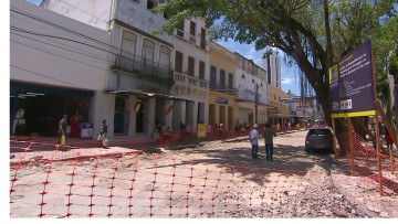 Ruas do Recife começam a receber serviços de pavimentação