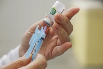 Pernambuco recebe vacina contra influenza e antecipa vacinação nos municípios