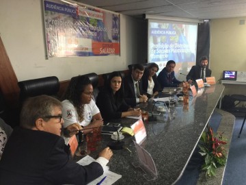 Audiência pública na Câmara Municipal debate a distribuição de sacolas plásticas no comércio do Recife 