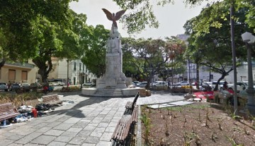 Recife e TJPE firmam acordo para adoção da Praça Dezessete, no bairro de Santo Antônio