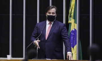 Presidente da Câmara, Rodrigo Maia, testa positivo para Covid-19