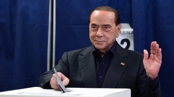 Morre Silvio Berlusconi, ex-premiê italiano