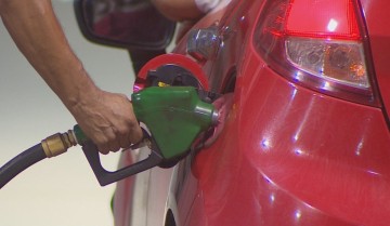 Gasolina tem novo reajuste nas bombas de combustível da RMR