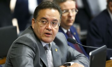 Comissão da reforma tributária receberá Paulo Guedes na próxima semana