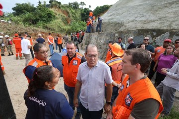 Mano Medeiros participa do 1º Simulado de Desastres realizado pela Defesa Civil do Estado e Prefeitura do Jaboatão