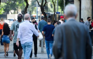 População ocupada aumenta 2,5% no segundo trimestre, diz IBGE