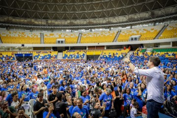 Prefeitura do Recife certifica sete mil alunos em cursos profissionalizantes