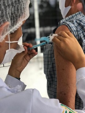 Moradores de Paulista serão convocados por ligação para receber a segunda dose da vacina