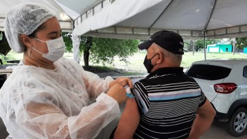 Recife amplia vacinação contra covid-19 para pessoas entre 50 a 54 anos de idade com comorbidades