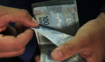 Poupança tem retirada líquida de R$ 5,35 bi em fevereiro, diz BC