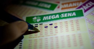 Mega-Sena pode pagar prêmio de R$ 51 milhões neste sábado