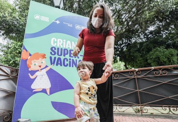 COVID-19: agendamento para vacinação de crianças de 6 meses a 2 anos de idade está suspenso no Recife