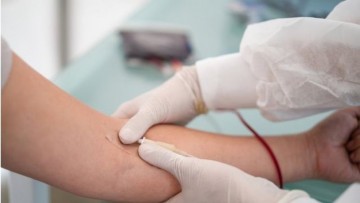 Com estoque crítico, Hemope convoca população para doação de sangue 