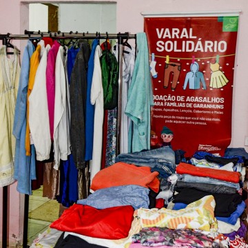 Varal Solidário: Prefeitura de Garanhuns e Home Center Ferreira Costa doam agasalhos para Associações beneficentes
