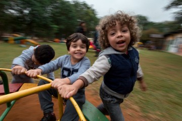 Encontro discute direitos de crianças refugiadas no Brasil