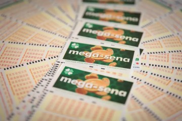Mega-Sena pode pagar R$ 65 milhões neste sábado