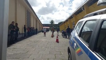 Assaltante e vigilante morrem após troca de tiros no Dnocs, na Zona Norte do Recife