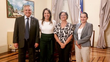 Raquel Lyra se reúne com reitora e vice-reitor da UPE para discutir investimentos para a instituição