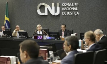 Maioria do CNJ vota por paridade de gênero para cargos nos tribunais