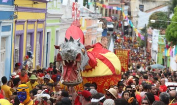 Confira o que abre e fecha no Carnaval no Grande Recife