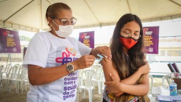 Recife realiza mutirão de vacinação contra covid neste fim de semana 