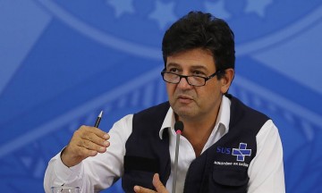 Autoridades de saúde em PE reprovam demissão de Mandetta