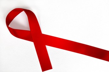 Luta contra a Aids: PE amplia em 122% a oferta de teste rápido para HIV em cinco anos