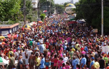 HIV: é preciso cuidado redobrado durante o Carnaval