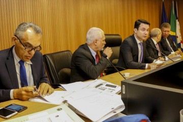 Comissão de Finanças da Alepe aprova pareceres ao projeto de lei de diretrizes orçamentárias 