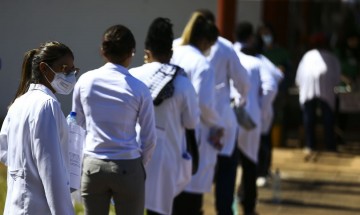 Saúde amplia para 6 mil número de vagas do Mais Médicos