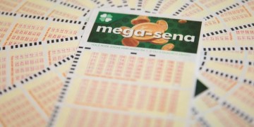 Ninguém acerta Mega-Sena e prêmio acumula para R$ 105 milhões