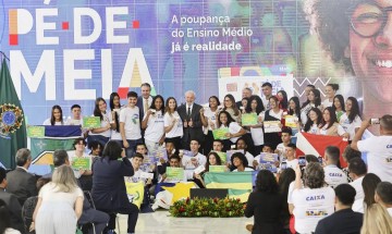 Governo Federal anuncia inclusão de 1,2 milhão de alunos no Pé-de-Meia