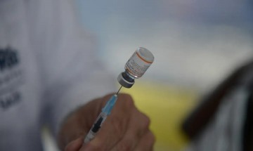 Nova vacina contra a covid-19 estará disponível em 15 dias, informa Ministério da Saúde