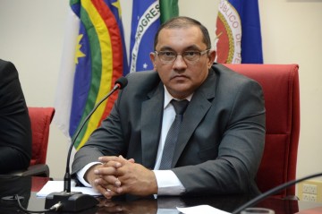 MPPE investiga caso de prefeito que teria contrariado o decreto de isolamento social