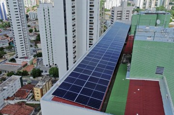 Condomínios apostam em energia solar e economizam até 95% na conta de luz