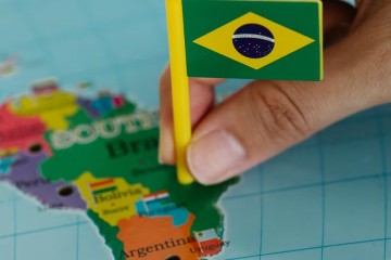 Com 36 pontos, Brasil cai 10 posições em ranking que mede corrupção
