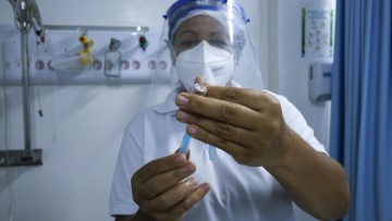 Prefeitura do Recife abre postos de vacinação para aplicação de doses sem necessidade de agendamento