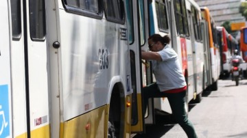 MPT ajuíza ação contra Urbana por descumprir acordo para reverter demissões de rodoviários