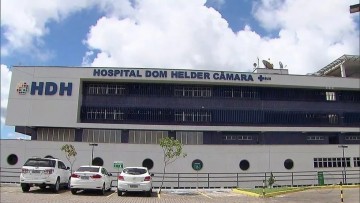 Após atropelamento por micro-ônibus, 10 pacientes permanecem internados