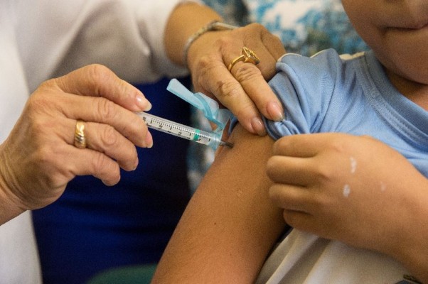 A meta da Secretaria Estadual de Saúde é vacinar 95% do público total